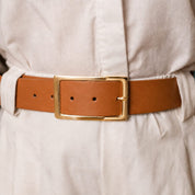 Cinto Feminino em Couro com Fivela Retangular Dourada - ref. 245 - Aredda